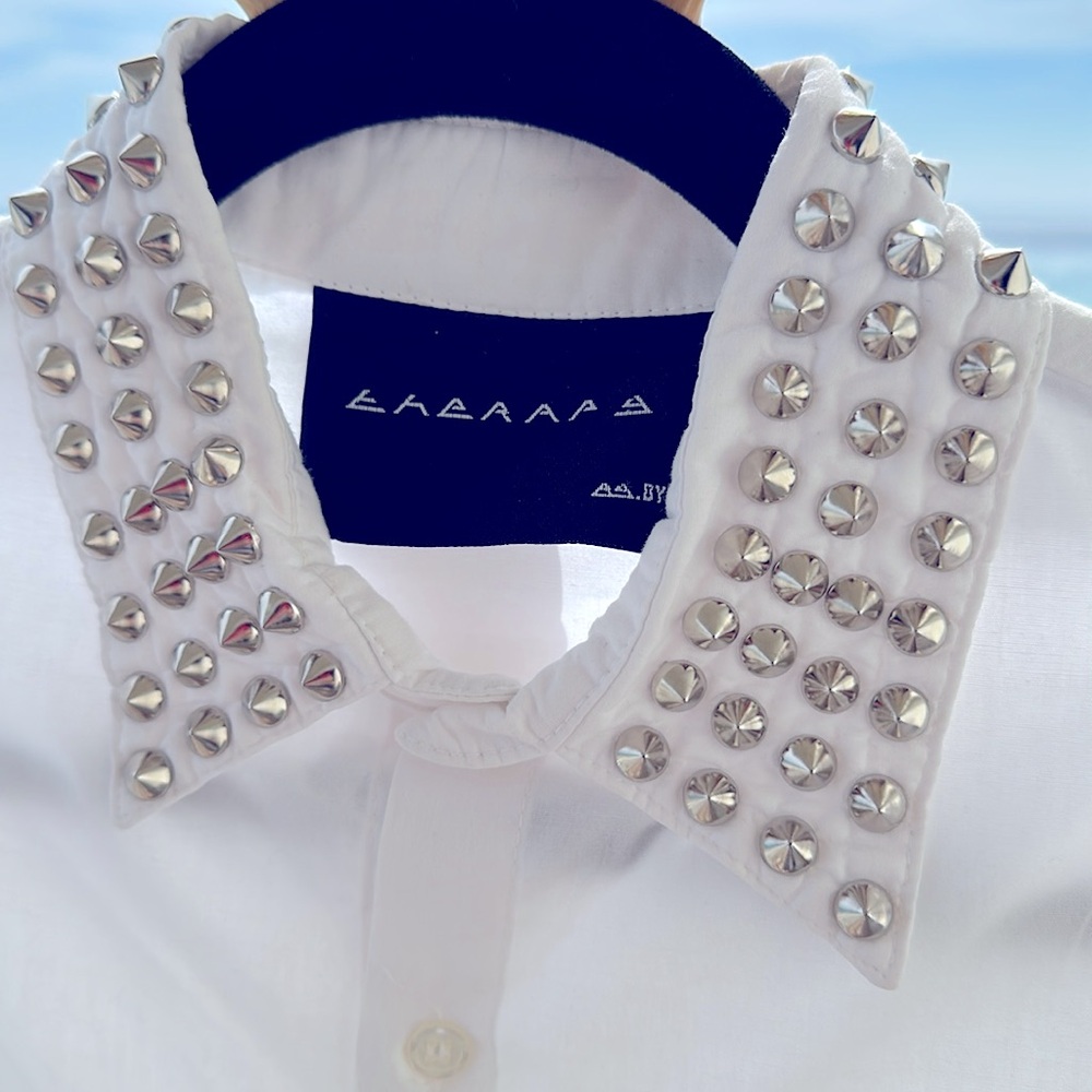 MENS (UNISEX) ROCK STUDDED WHITE SHIRT